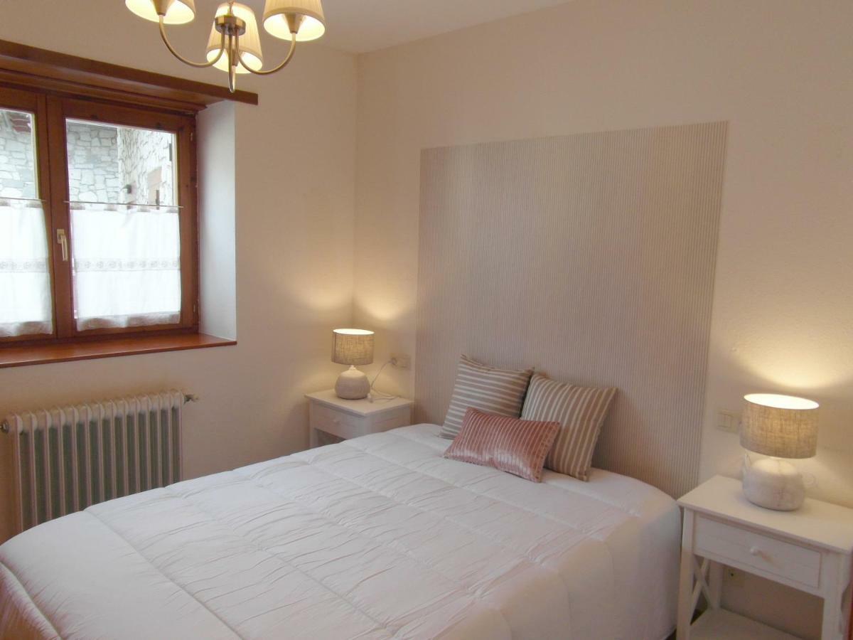 B18 - Edif Perramo - Villmor Apartment Benasque Bagian luar foto